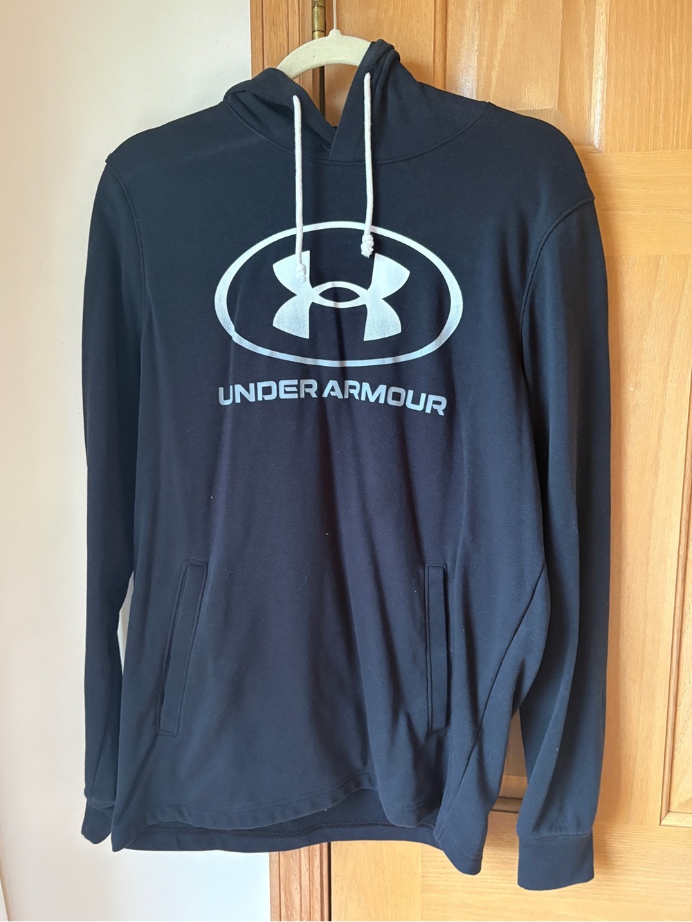 🤍Under Armour 🤍Men's Black Logo Zip-Up Hoodie, size M